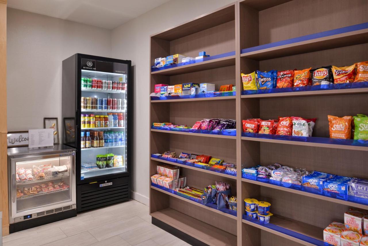 Holiday Inn Express Hotel & Suites North Kansas City By Ihg Dış mekan fotoğraf