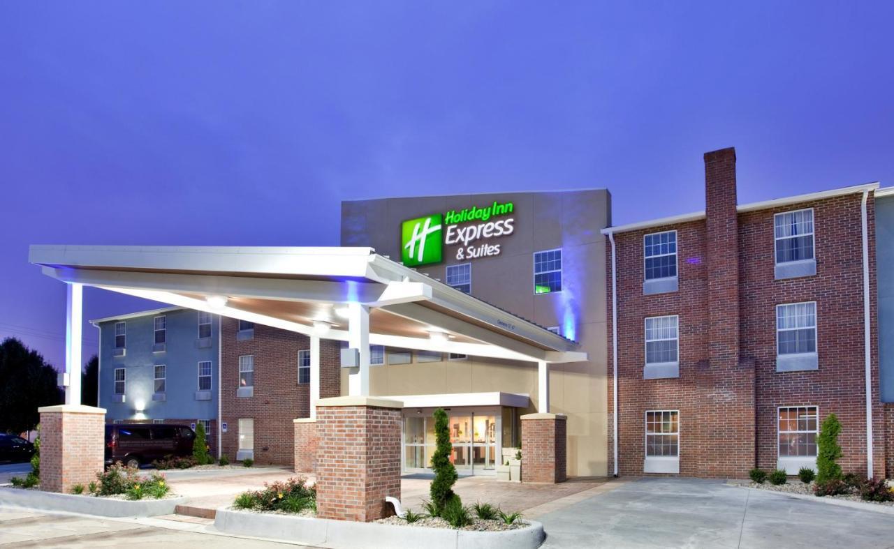 Holiday Inn Express Hotel & Suites North Kansas City By Ihg Dış mekan fotoğraf